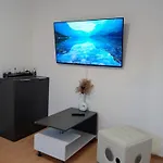 Good Located Apartment Subway U6 Wohnung