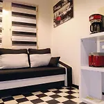 Good Located Apartment Subway U6 Wohnung
